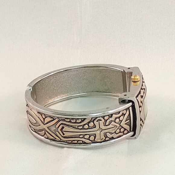 Geneva Women's Watch 18mm Silver Finish Cross Bangle Cuff – New Battery - Picture 3 of 6